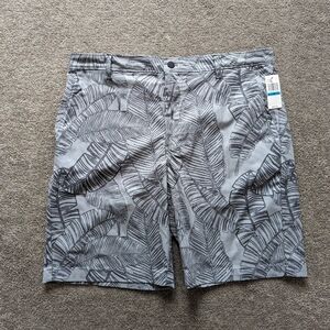 Van Heusen flat front casual chino shorts palm gray size 36 NEW